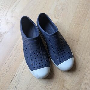 Native Shoes Kids Navy and White Water Shoes